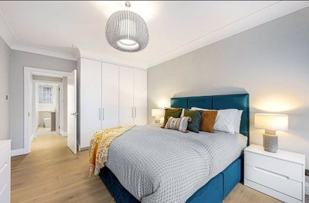 A two bedroom apartment of approximately 775 square feet - Photo 4