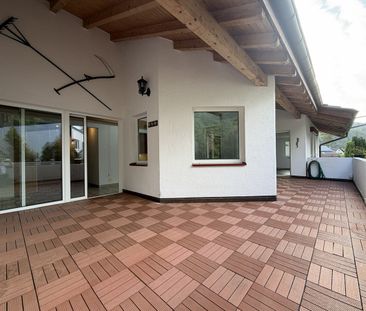 Grosszügige 215 m² Wohnung mit Sauna, Galerie und grosser Terrasse - Photo 4