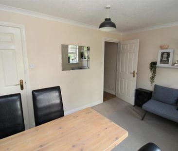 4 bedroom terraced house to rent - Photo 1