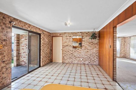 GRAND FAMILY HOME! - Photo 4