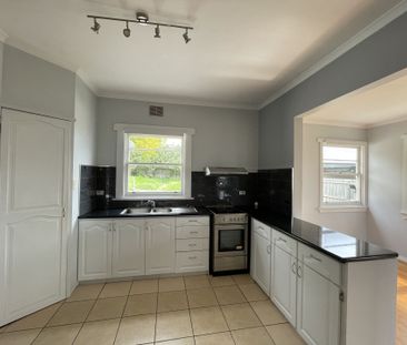 Enjoy, Living Here! - Photo 6