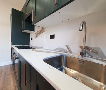 Lordship Lane, London N17 - Photo 4