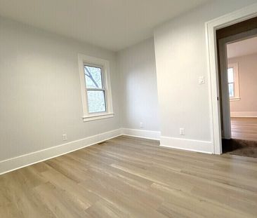 Fully Renovated 3 Bedroom, 2 Bathroom Main Floor Unit in South Walk... - Photo 6