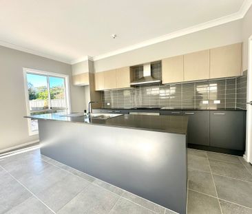 Luxury Coastal Living - Walk to the Beach - Photo 4