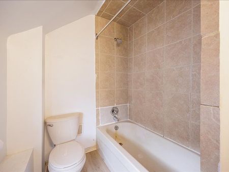 For Lease - 166 Main Street Unit# 2, Brampton, Ontario - Photo 5