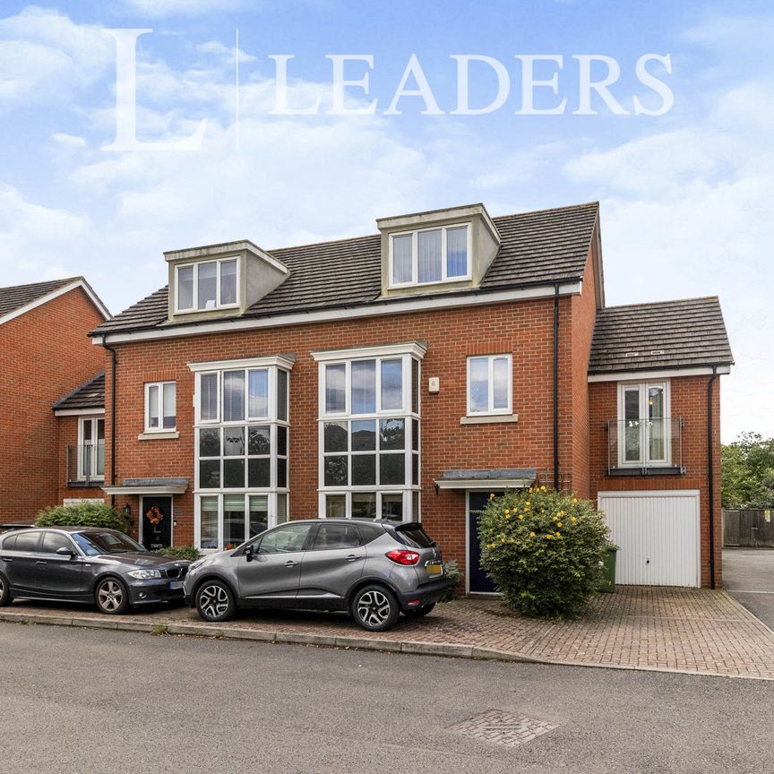 Fairwater Drive, Shepperton, TW17 - Photo 1