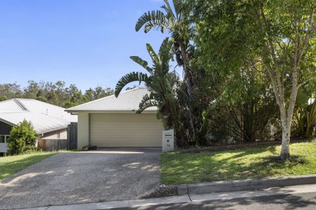 Modern, Low-Maintenance Living in a Prime Coomera Location - Photo 4