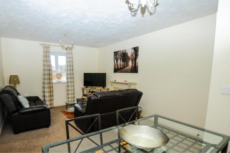 2 bedroom serviced apartment to rent - Photo 2