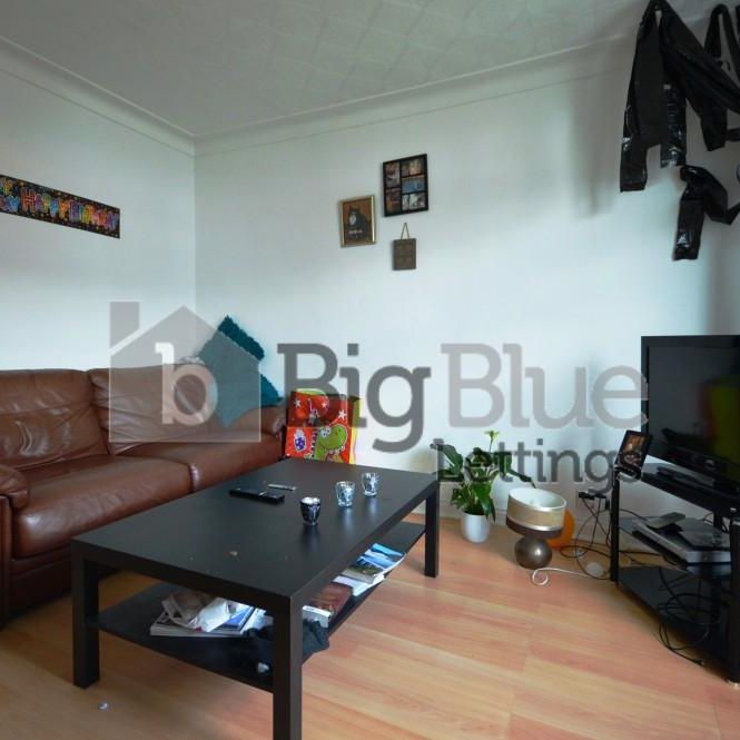 2 bedroom townhouse to rent - Photo 1