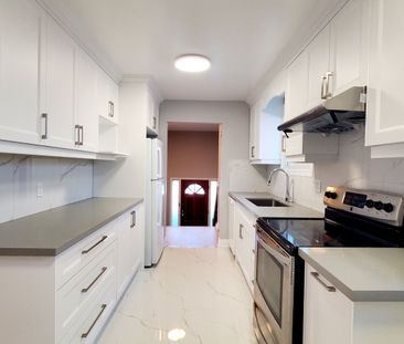 For Lease - 20 Rakewood Crescent, Toronto, Ontario - Photo 3