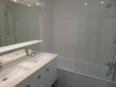 Location appartement t4 99 m² à Bègles (33130) Le Preche - Photo 2