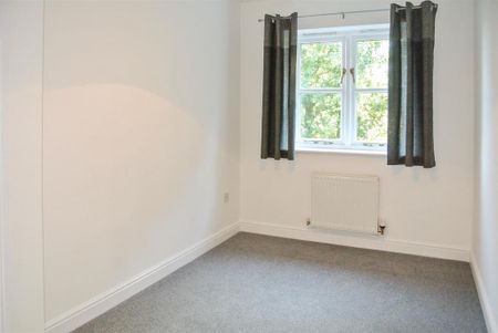 2 bedroom semi-detached house to rent - Photo 4