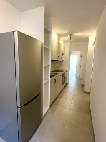 Lichtrijk appartement met 1 kamer en buitenterras op een zeer gunstige ligging! - Foto 5