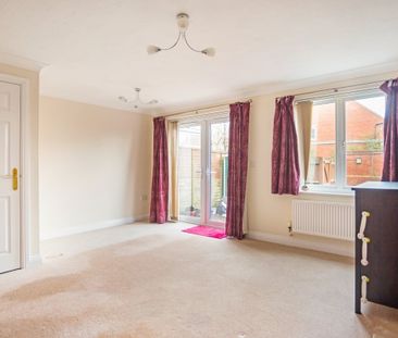 3 bedroom semi-detached house to rent - Photo 4