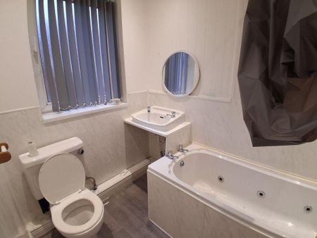 2 bedroom terraced house to rent - Photo 5