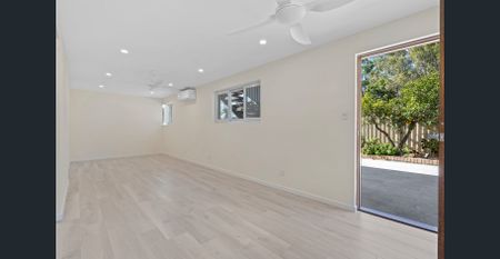 Fully Renovated Dual-Living Potential - Photo 3