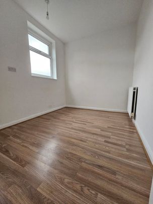 2 Bed Flat, Moorside Road, M7 - Photo 1