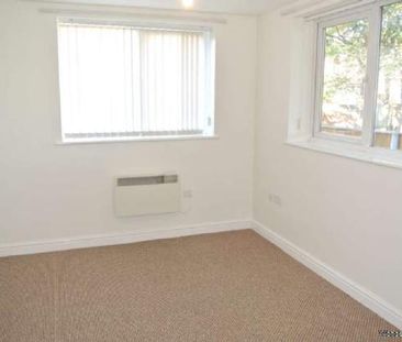 2 bedroom property to rent in Blackpool - Photo 3