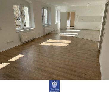 Helle Wohnung im Hinterhaus! Schöne Terrasse und Tageslichtbad mit ... - Foto 1