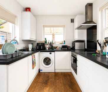Room 4, Cockburn Street - Photo 2