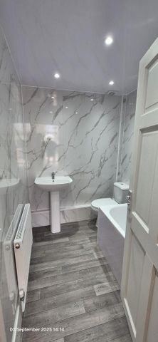 5 bedroom terraced house to rent - Photo 5