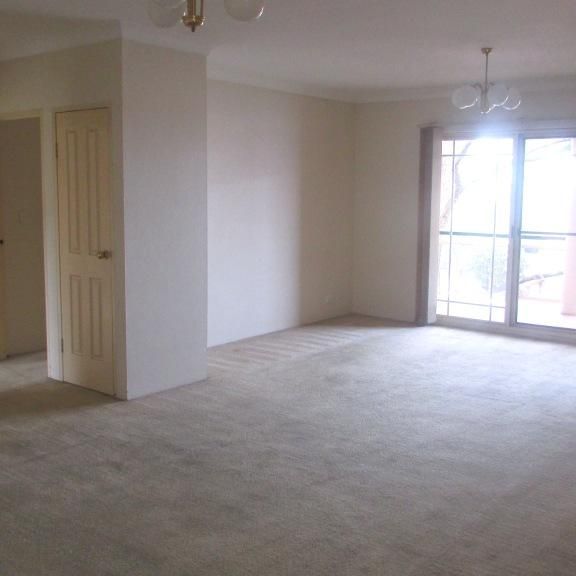 "SPACIOUS TWO BEDROOM UNIT WITH DOUBLE TANDEM GARAGE'' - Photo 1