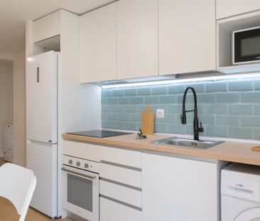 Avenida del Cardenal Herrera Oria, Madrid, Community of Madrid 28034 - Photo 5