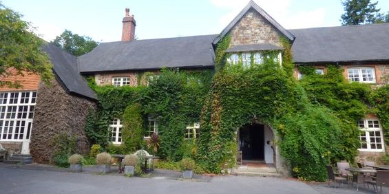 1 bedroom in a house share to rent - Photo 3