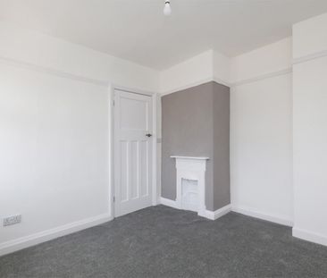 3 bedroom House To Let - Photo 5