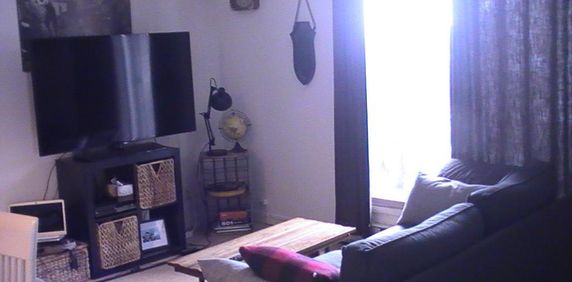 Promo - Beau 4 1/2 Vieux Longueuil style condo à louer - Béton - Photo 2