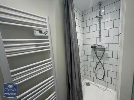 Location Appartement 1 pièce 14m² LYON 7ème - Photo 2