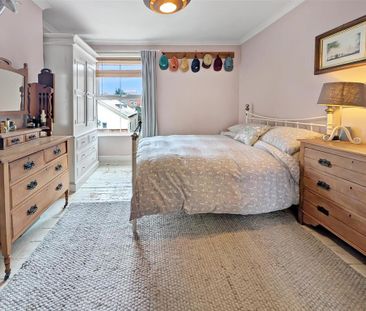 2 bedroom semi-detached house to rent - Photo 6