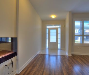 For Lease - 93 Barrister Avenue, Whitby, Ontario - Photo 6