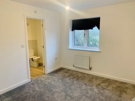 5 bedroom house to rent Brindley Road, Curbridge Meadows, PO15 - Photo 3