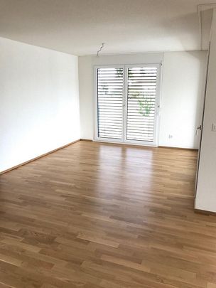 Schöne 2.5-Zimmerwohnung im Zentrum von Recherswil - Photo 1