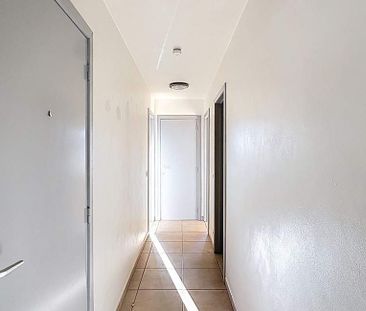 Appartement te huur in Eeklo voor € 775 met 2 slaapkamers - Photo 4