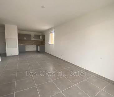 Location appartement 3 pièces 59 m² Brignoles - Photo 2