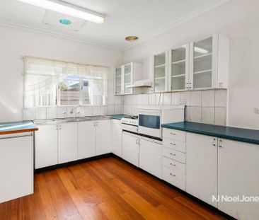 1 Kilto Street, BOX HILL NORTH - Photo 2