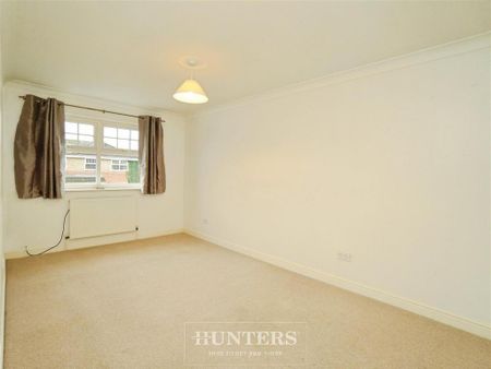 3 bedroom semi-detached house to rent - Photo 4