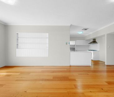 Delightful Double-Storey Family Home in a Prime Location - Photo 2