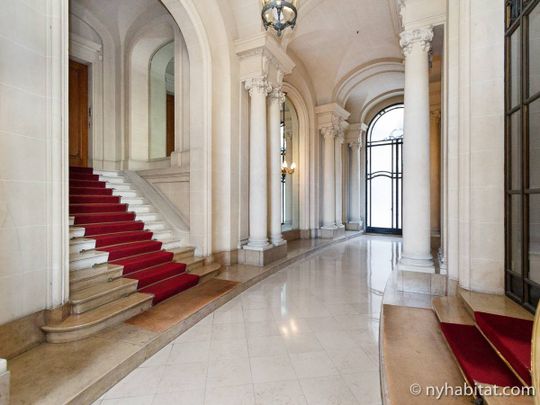 Logement à Paris, Location meublée - Photo 1