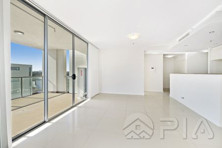 Spacious & Modern 3 Bedroom Apartment On Level 7. Don't Miss Out! - Photo 5