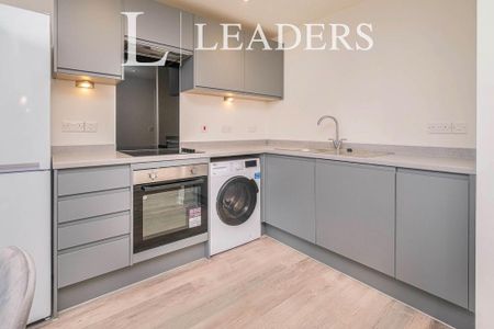 1 bedroom flat to rent - Photo 5