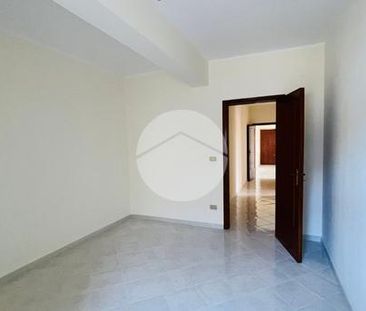 Quadrilocale in affitto - Photo 2