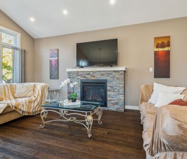 For Lease - 71 Locheed Drive, Hamilton, Ontario - Photo 6