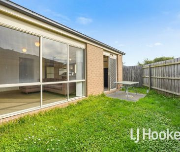 Neat Two Bedroom Home - Photo 4