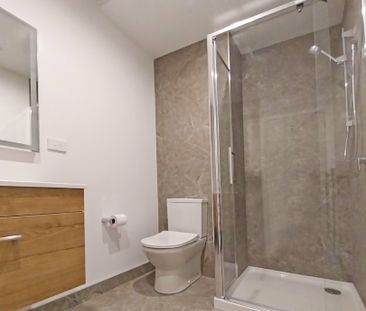 Ellerslie - Stunning 12th Story Penthouse - Photo 3