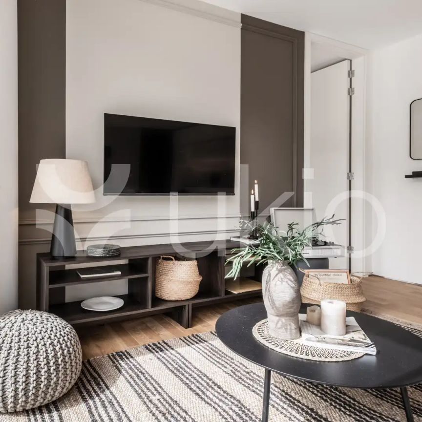 Apartamento de alquiler en Calle de Javier Ferrero, Ciudad Jardín - Foto 1