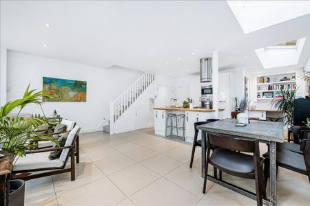 2 bedroom maisonette to rent - Photo 3