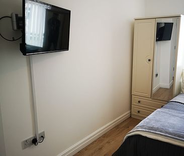 5 Double Rooms To Rent - Photo 1